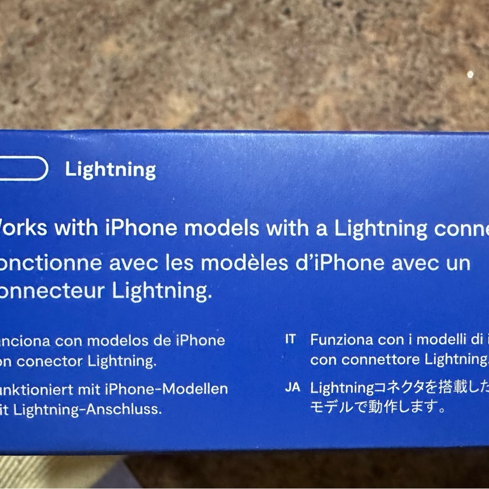Sony PlayStation Backbone White - Lightening Edition (Great Christmas Gift!) - Picture 6 of 10